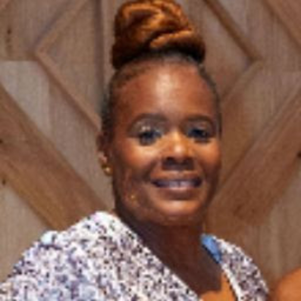 Meet your Posher, Cece's beauty bar